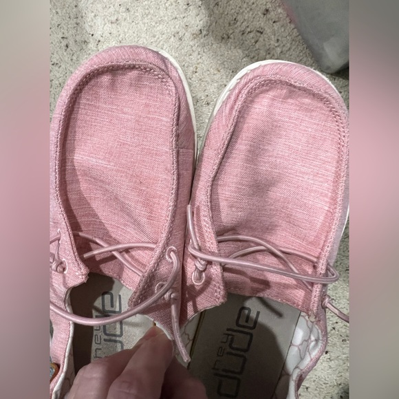 Girls kids youth Hey Dude pink linen cotton candy shoes Y2-3 - Picture 7 of 8